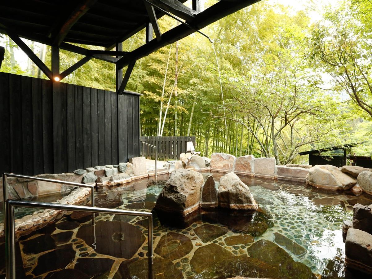 源泉掛け流しの宿albergo湯楽 Yugawara Exterior foto